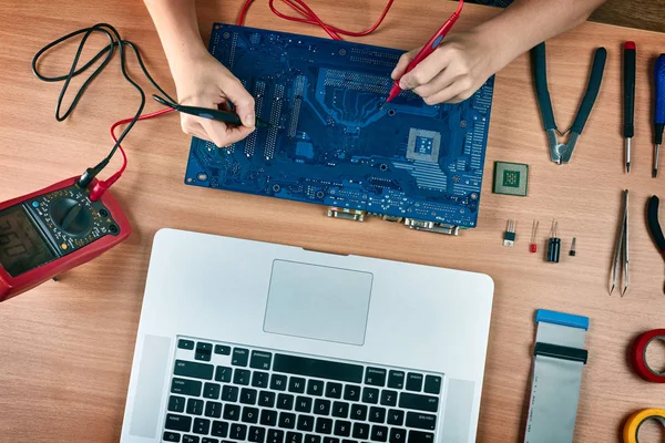 iPhone Repair Near Houston: Get Your iPhone Fixed Quickly and Affordably.